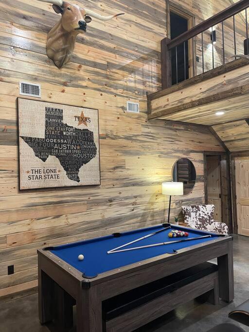 The Big Tex Luxury Cabin Is Epic Broken Bow Ngoại thất bức ảnh