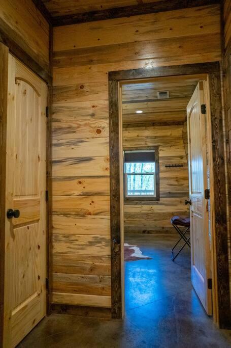 The Big Tex Luxury Cabin Is Epic Broken Bow Ngoại thất bức ảnh
