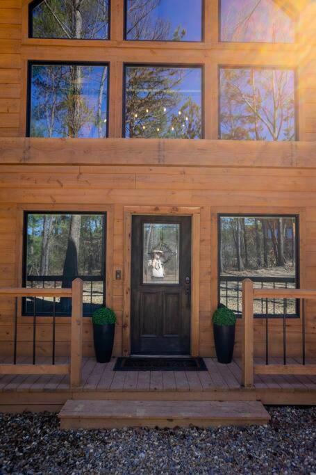 The Big Tex Luxury Cabin Is Epic Broken Bow Ngoại thất bức ảnh